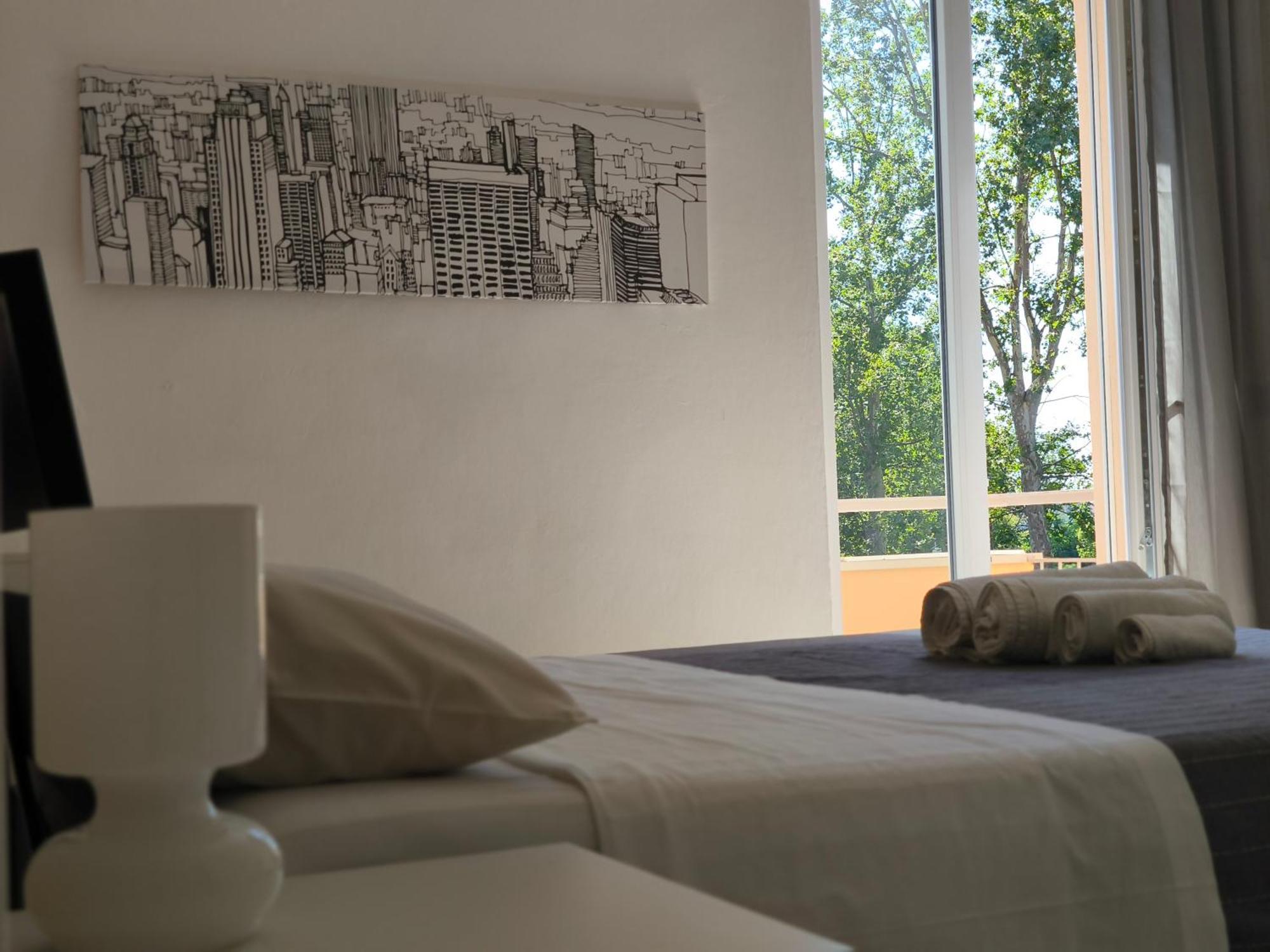 Lab42 City & San Matteo Apartment - 2 Bedrooms Pavia Exterior photo